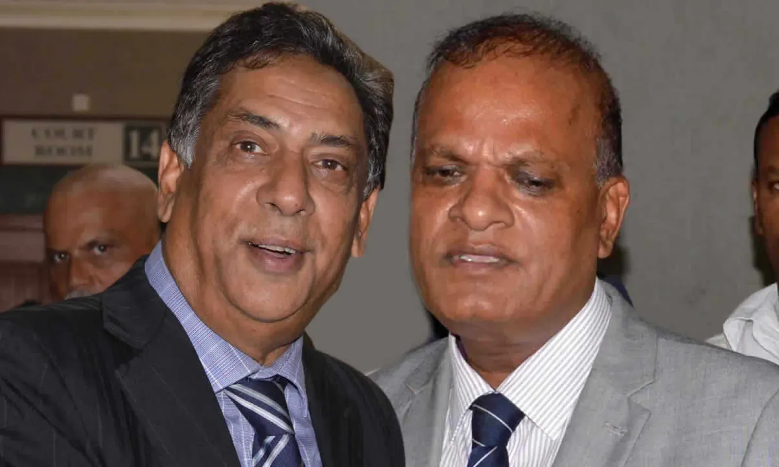 Siddick Chady et Prakash Maunthrooa