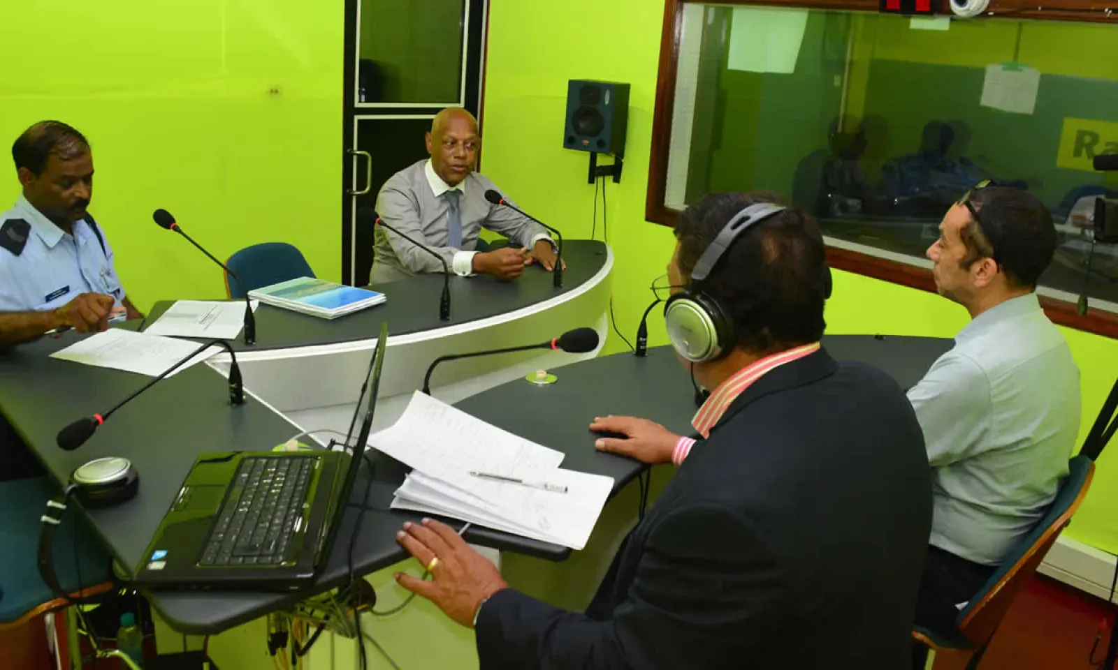 Barlen Munusami et Daniel Raymond