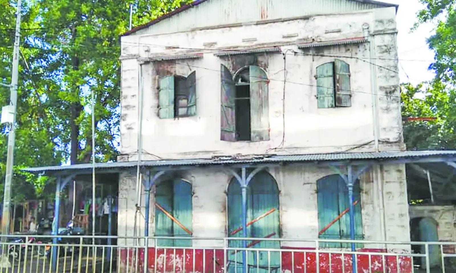 En 2017, le poste de police de Trou-Fanfaron avait été ravagé par un incendie.