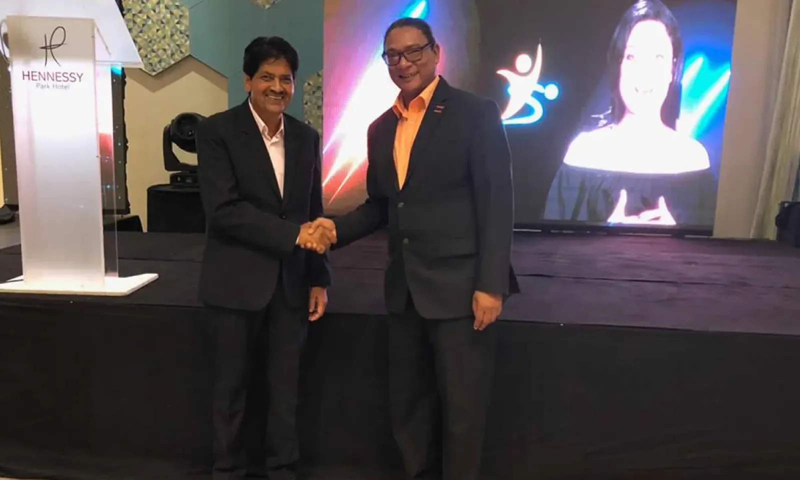 Stéphan Toussain et Beejhaye Ramdenee.