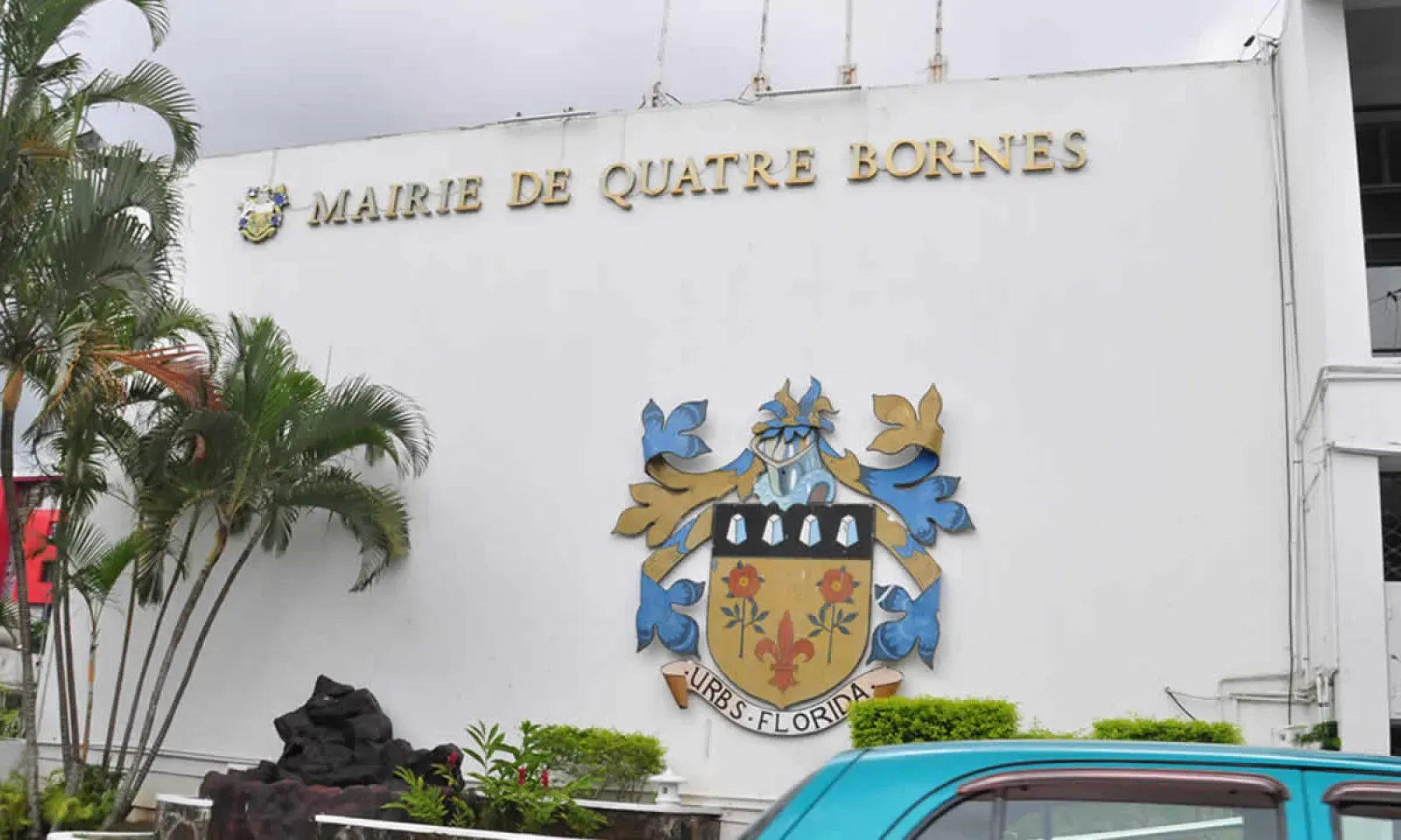 mairie de Quatre Bornes