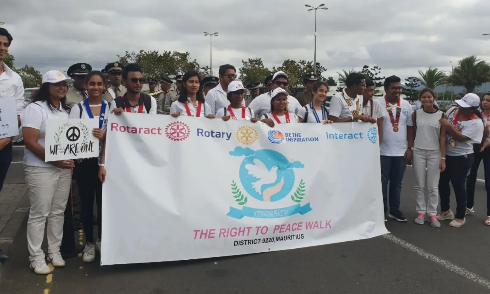 La famille rotarienne se joint  à la marche de la paix