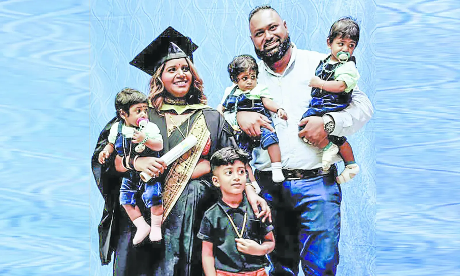 Sharone et Selven jonglent entre travail et études pour offrir le meilleur à leurs quatre enfants.