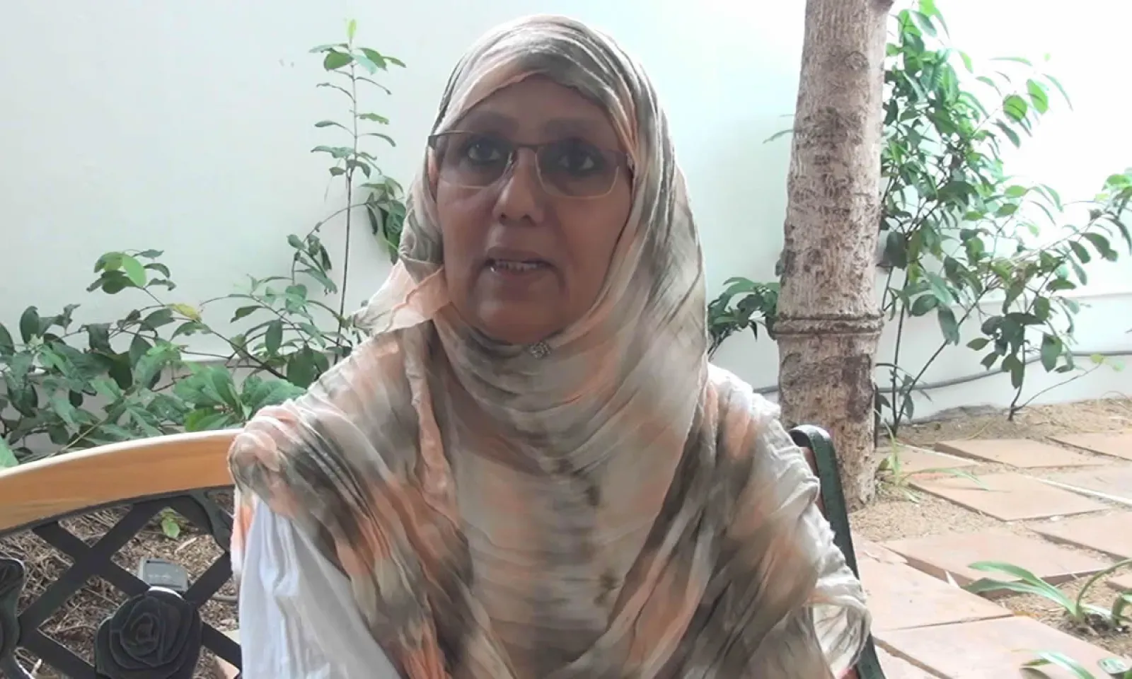 Rekha  n’est pas restée insensible en entendant le message de Shahana.