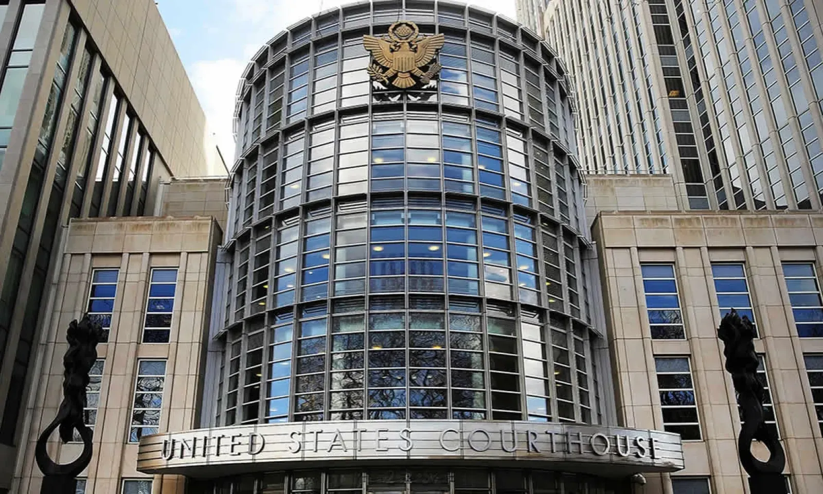 la cour du district Est de New York