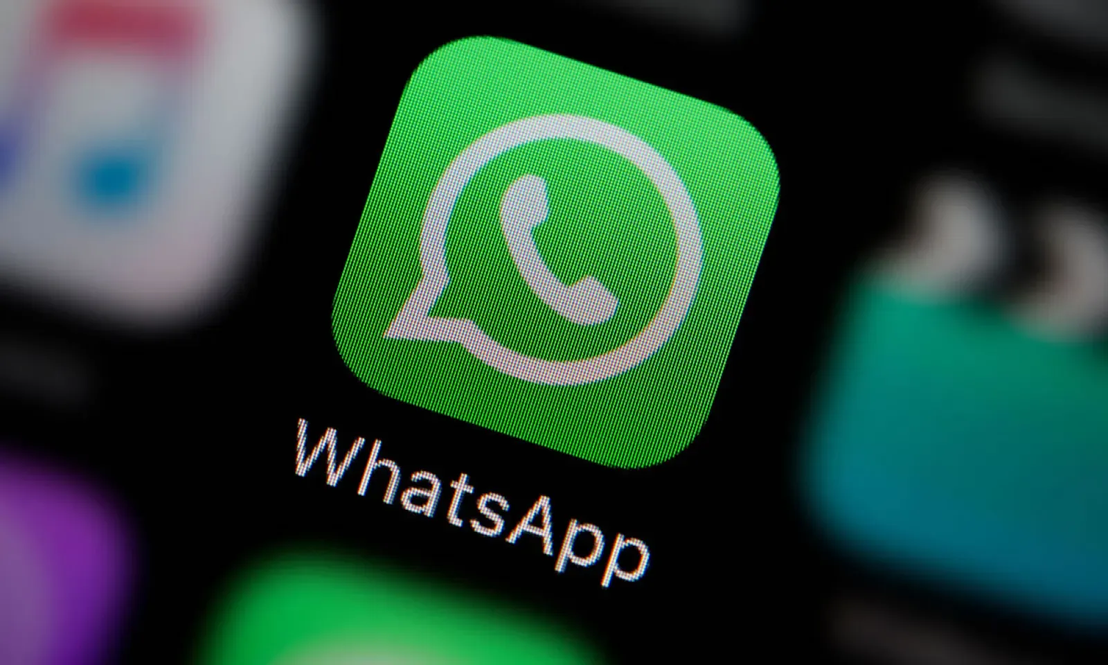 WhatsApp se conforme à une loi de l’Union européenne qui entre en vigueur en mars 2024.