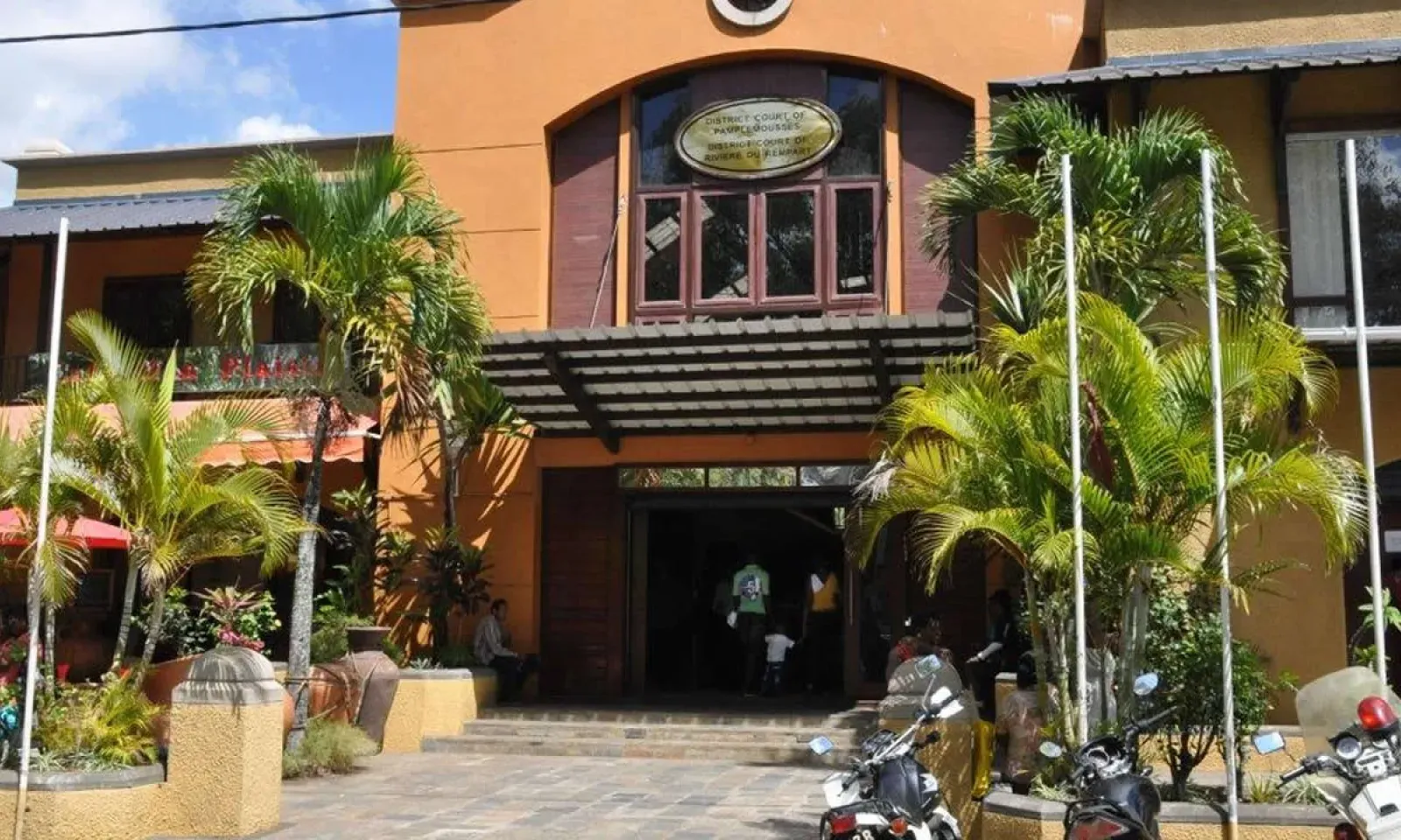 cour de Pamplemousses