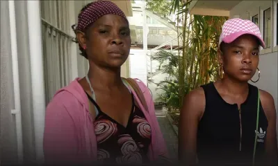 Elles ont besoin de feuilles de tôle : leur maison fuit comme une passoire