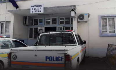 Tension à Cité Sainte-Claire, Goodlands : 200 personnes s’opposent à l’arrestation de Prince par l’Adsu