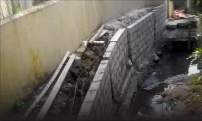 À Mesnil : construction dans le lit d’une rivière