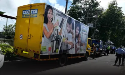 Couvre feu : Courts Mammouth met neuf camions et trois vans à la disposition du PMO