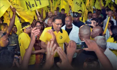 Reform Party tient un «e-Meeting» sur Facebook