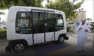 Un minibus sans chauffeur mis en service à Dubaï