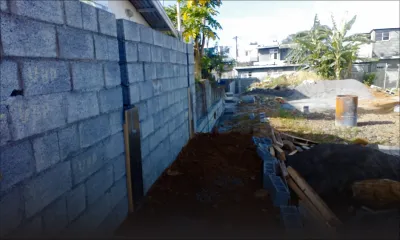 Clôture mitoyenne: son mur dépasse la hauteur maximale