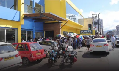 Courts Mammouth : Rs 17 M pour la réouverture du showroom de Bell-Village 