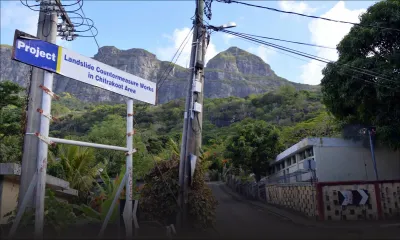 Un chantier à Chitrakoot contre le glissement de terrain