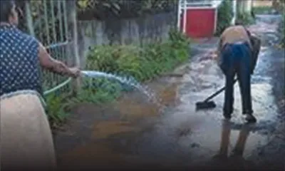 À l’avenue Samy, Moka : des gravats à la place du coaltar