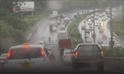 Pluies torrentielles: les employés autorisés à rentrer chez eux à 11 h