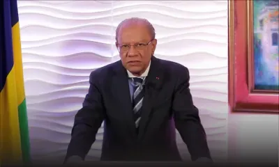 Navin Ramgoolam appealed to youths to give a helping hand in the rebuilding of the country