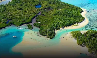 Îles et îlots : ces petits bouts de paradis qui nous entourent