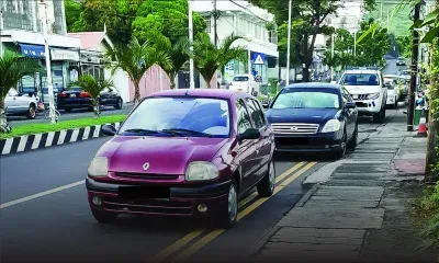 Double ligne jaune : lorsque la police donne le mauvais exemple