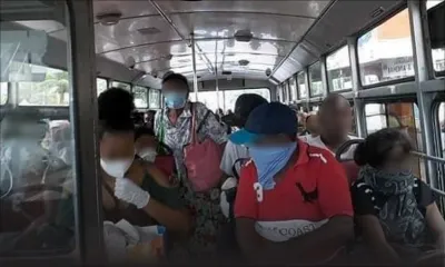 Vu sur Facebook : autobus bondé, les masques de sortie