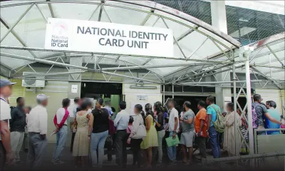 Carte d’identité biométrique : des demandeurs priés de retourner à la mi-juin