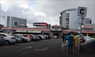 Cybercité d’Ébène : un projet de parking de Nexteracom contesté en cour 