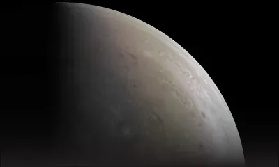  La Nasa publie des images inédites des pôles de Jupiter