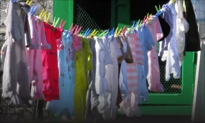 Son certificat de caractère terni: une mauvaise plaisanterie lui vaut bien des soucis