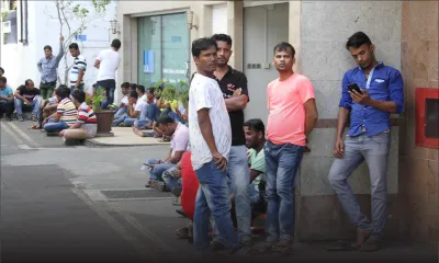 Travailleurs étrangers : loin de leur famille, mais de cœur avec elle