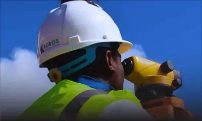 Salaires impayés : les expatriés de Kuros Construction protestent au ministère