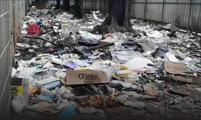 Déchets à la gare Victoria : le lord-maire dénonce l’incivisme 