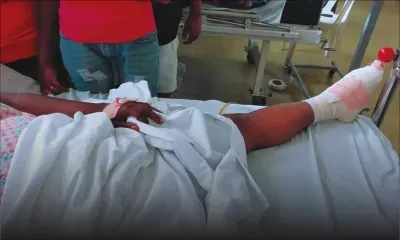 La receveuse a le pied écrasé - Le chauffeur : «Une marche et la porte étaient défectueuses»