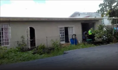 New Grove : un homme retrouvé mort, la police soupçonne un «foul play»