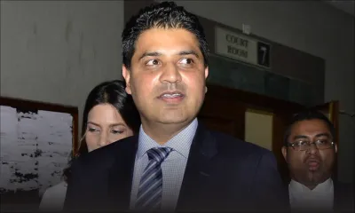 Affaire Roches-Noires: nettoyage et travaux manuels pour Rakesh Gooljaury