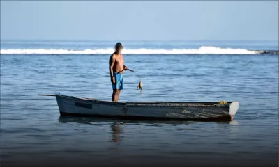 Flic-en-Flac : un pêcheur cherche des «ourites»