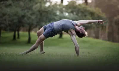 Au Domaine de Labourdonnais : le yoga selon Steve Roberts