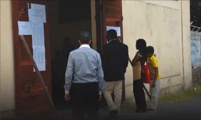 Éducation secondaire: les ‘degree holders’ préférés aux enseignants expérimentés