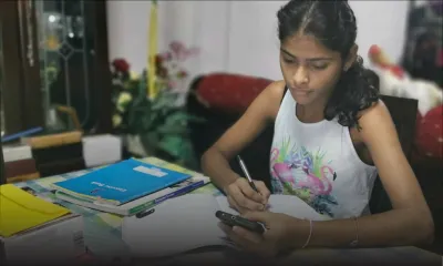 Confinement : les cours à la télé et en ligne ont débuté ce lundi 