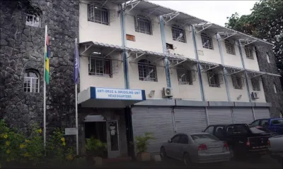 Un médecin jugé coupable d’avoir vendu de la drogue à deux policiers 