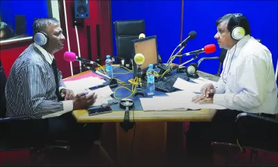 Le Grand Journal - Près de 800 portables saisis en six mois dans les prisons