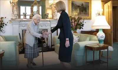 Liz Truss devient officiellement Première ministre britannique