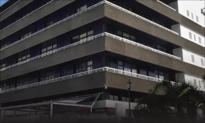 Rogers a offert Rs 7 millions aux partis politiques