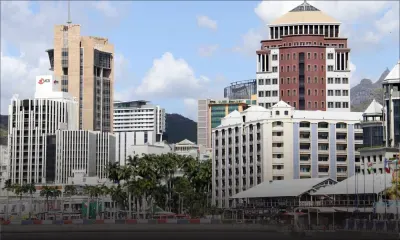 Banques: les profits chutent de 8,5%