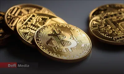 Le bitcoin plonge à son plus bas depuis fin 2020 dans un marché inquiet