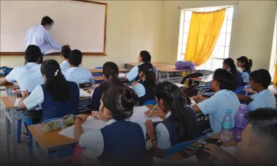 Baisse des frais d’examens de Cambridge