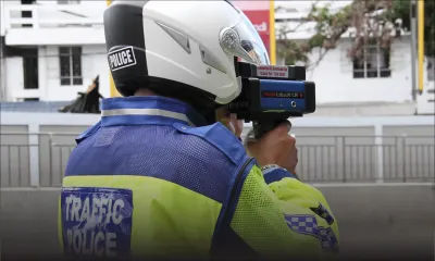Amende pour excès de vitesse : un auditeur aide un contrevenant à payer une amende de Rs 10 000