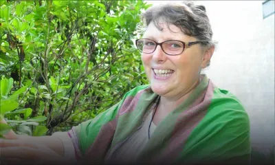 Birgitta Holenstein-Ramsurn: la femme qui parle aux fleurs