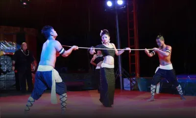 Cirque de Samoa: À la rencontre du plus grand homme du monde